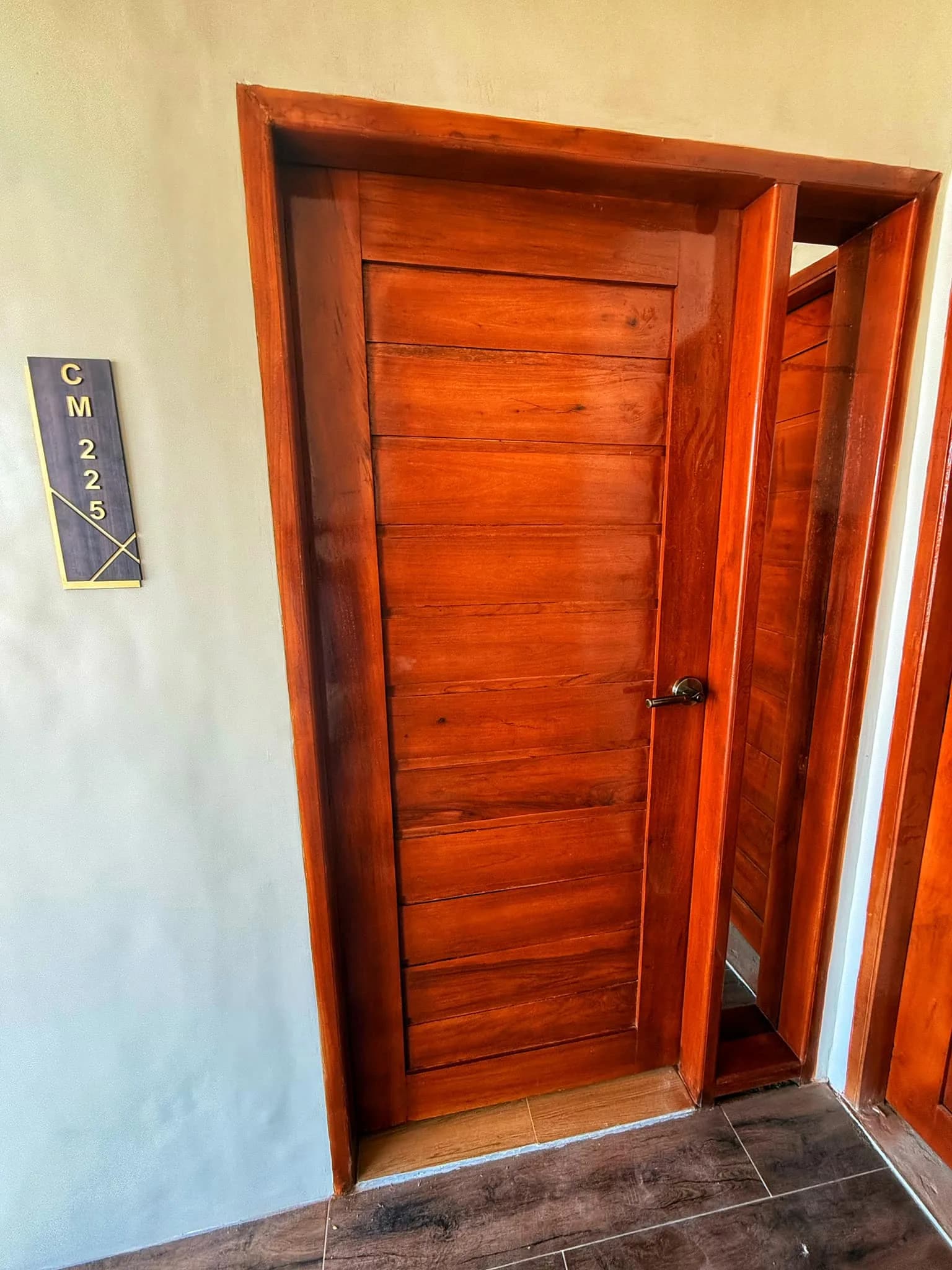 CM 225 gallery image 9